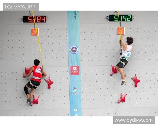 重庆飞盘队在世界攀岩锦标赛中以60分稳居积分榜首位